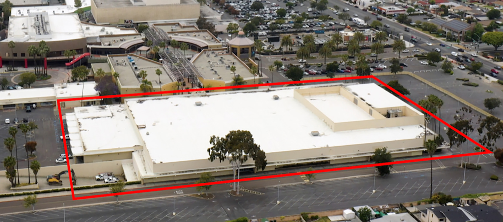 Image of the old sears building before the construction begins