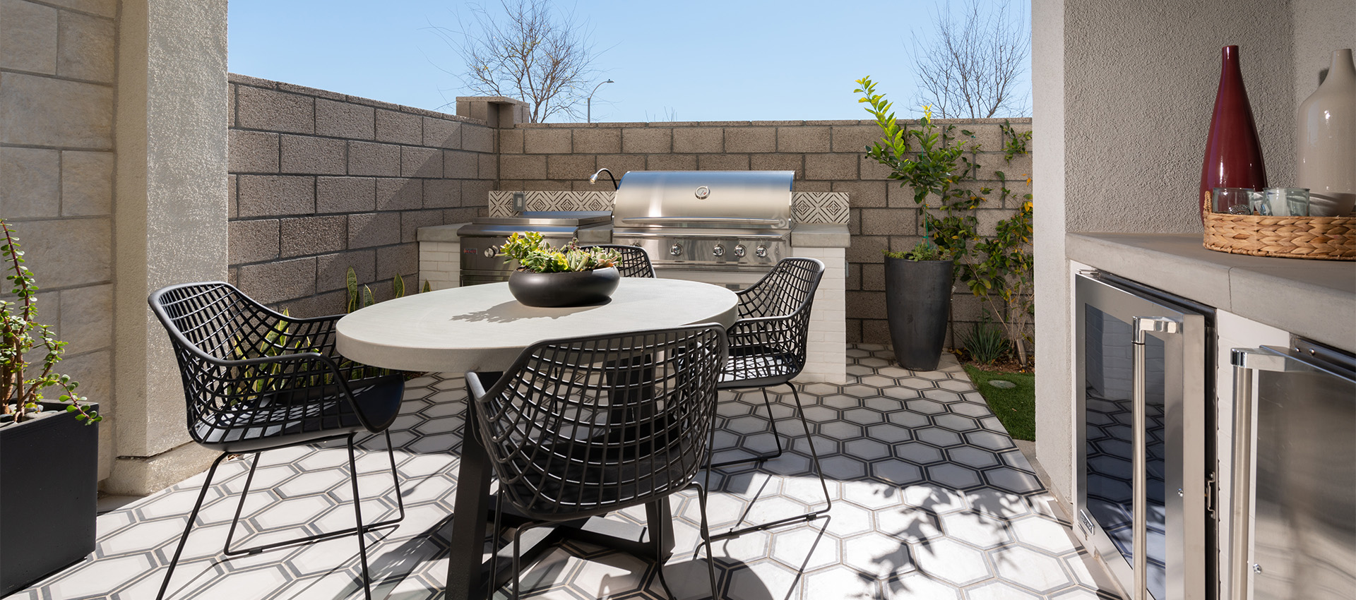 Outdoor living space image at AERO