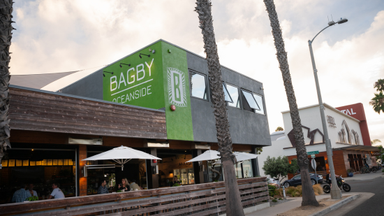 Image of restaurants in downtown Oceanside near 26Tides