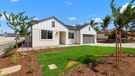 Image of the exterior of residence 1720 at California St.